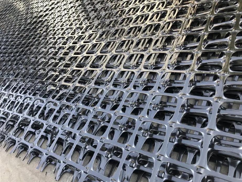Composite Geomaterial Equipment